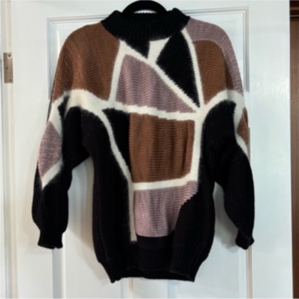 Vintage Geometric Sweater - Black, Brown, White
